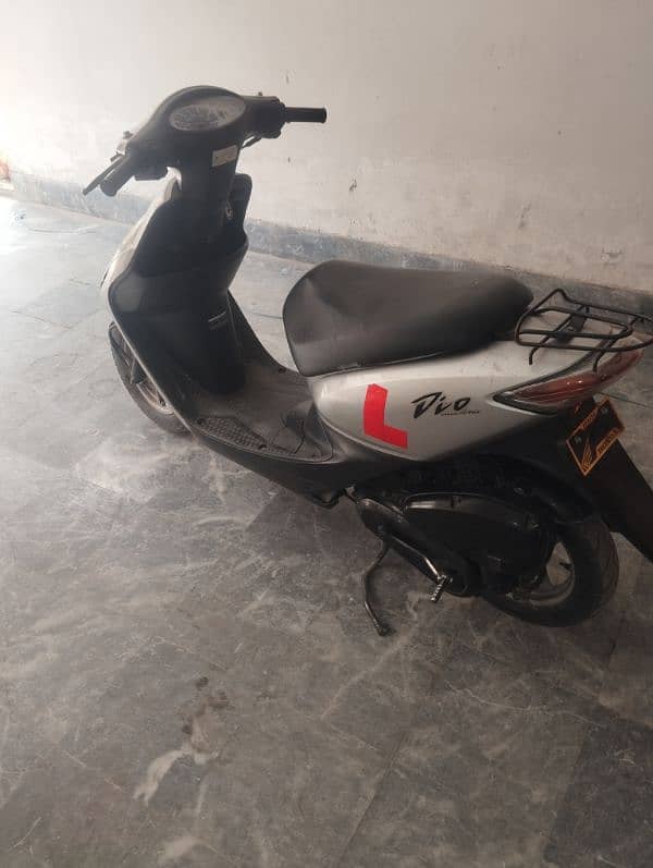 Honda Dio Scooty 2