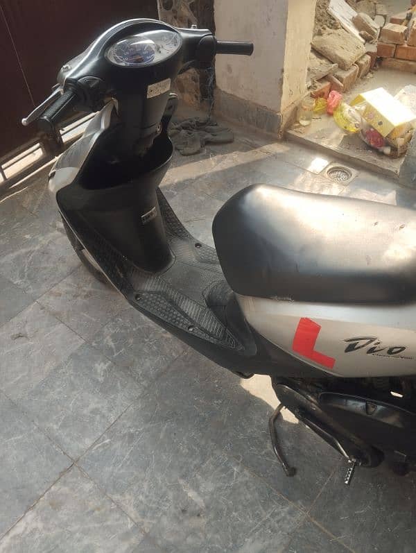 Honda Dio Scooty 3