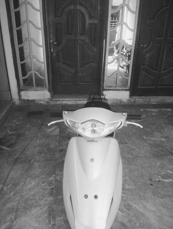 Honda Dio Scooty 9