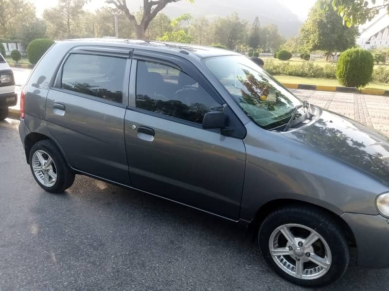 Suzuki Alto 2011 3