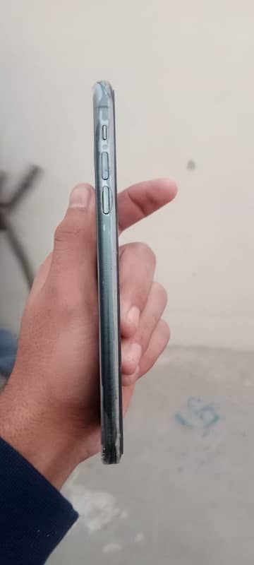 I phone 11 pro max non pta factory unlock 64gb water pack 2