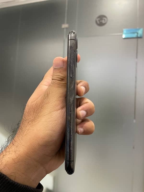 iphone 11 pro 256 gb pta approved 2