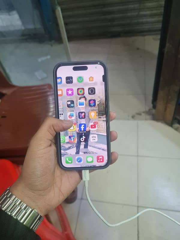 iphone 15pro 256 bypaas Non pta 3