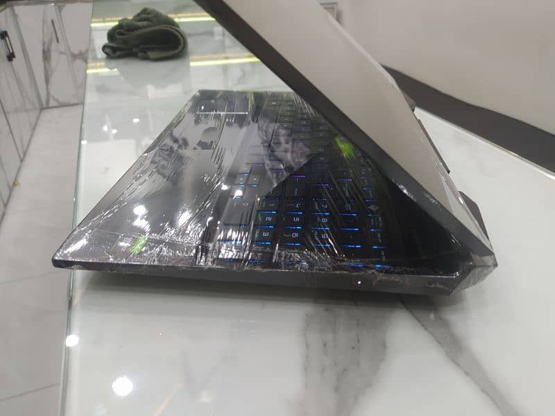 hp omen 4