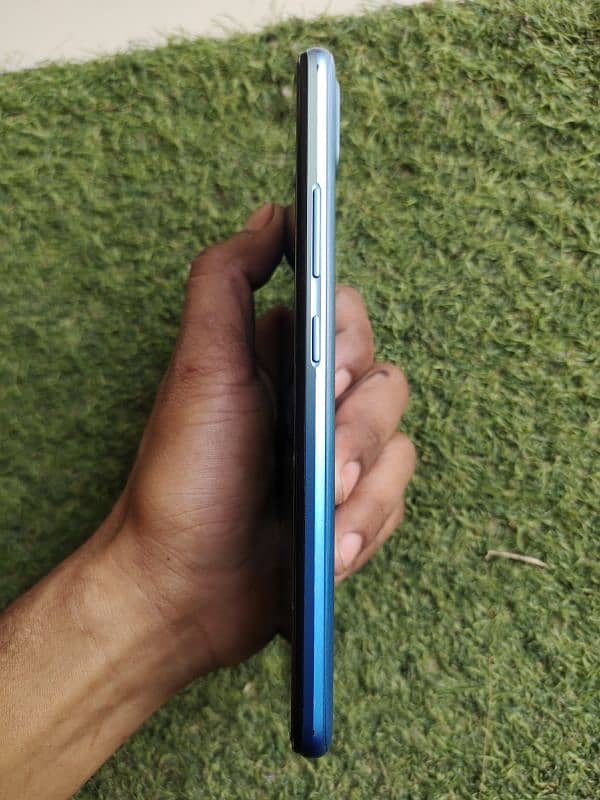 realme c 25 y RAm 4.0GB Device storage 64 GB 8