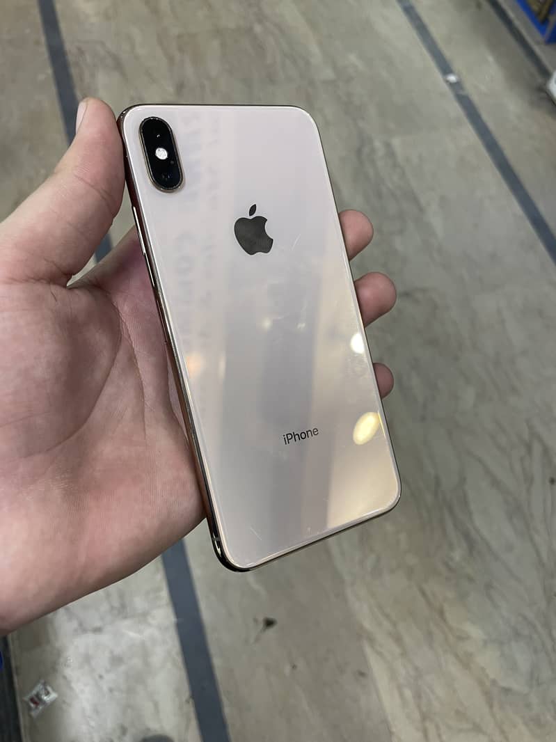 Apple iPhone XS Max 0