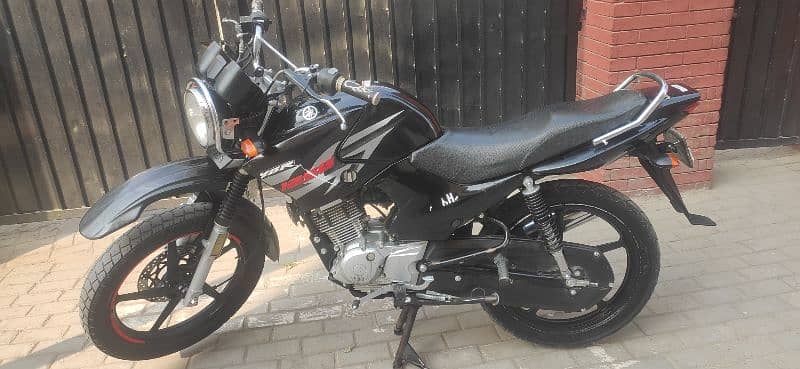 Yamaha ybr125G for sale model 2016 3