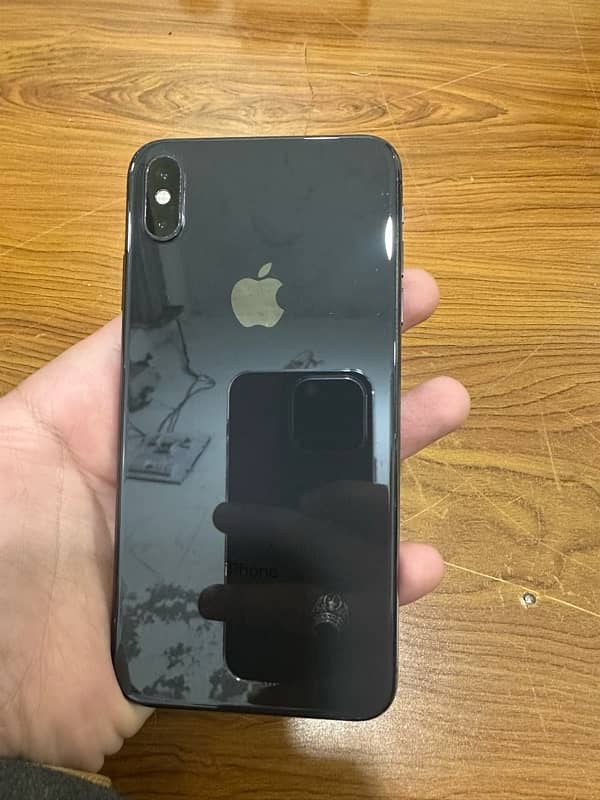 iPhone XS Max 256GB non pta but still sim working 2