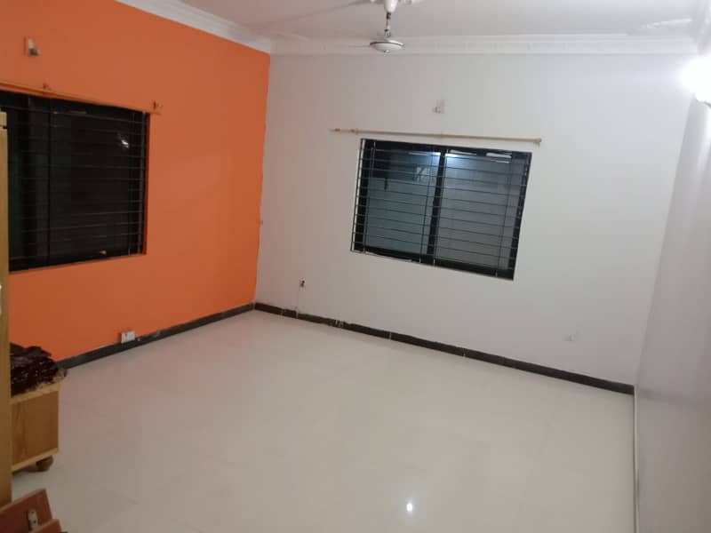 Lower Portion Available For Rent In DHA Phase 6 3bed Lounge 3