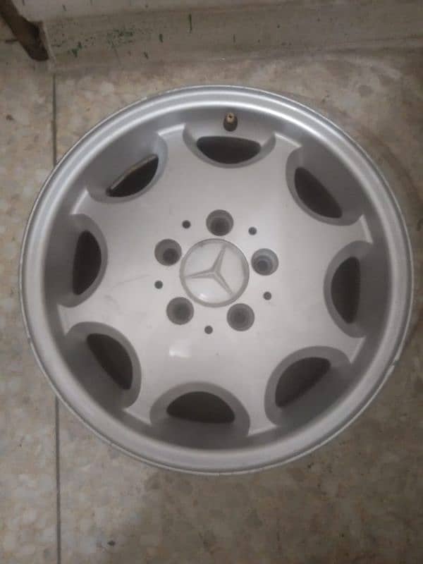 Mercedes Original Pull-Out Rims 0