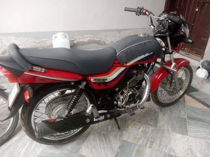 CG 125 Deluxe 4