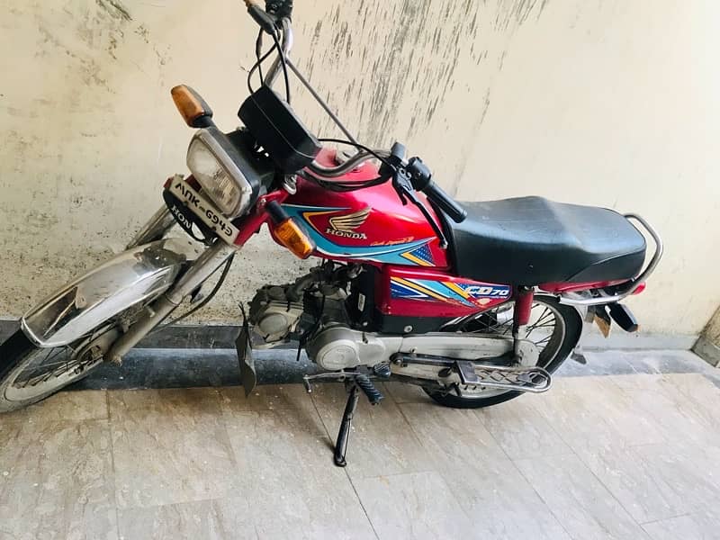 Honda CD70 0