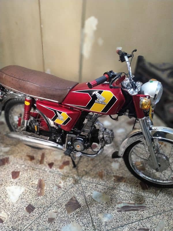 Honda 70 Karachi 1975 in liyaqatabad plz add detail parhe 1