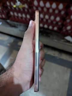 vivo y28