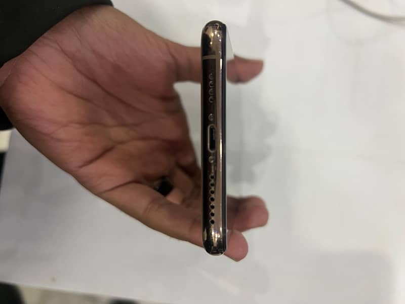 iphone XS max 256GB pta approve dual sim e sim+physical 0