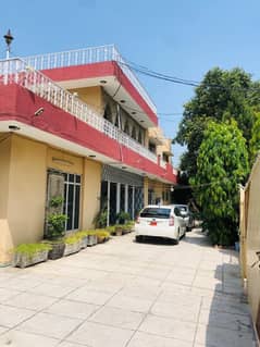 2 Kanal Corner House For Sale in Garden Towm