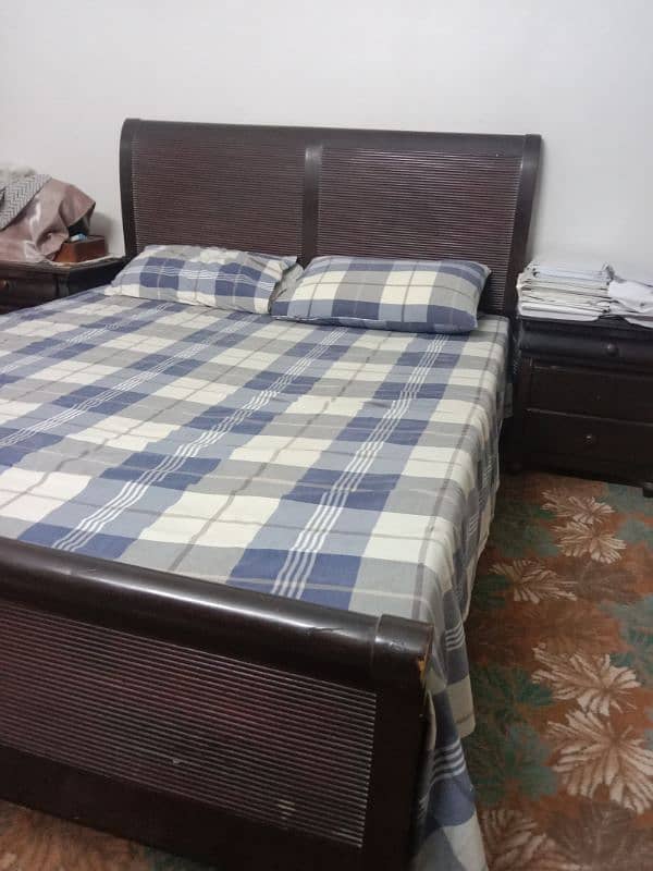 Habitt Wooden Bed 0