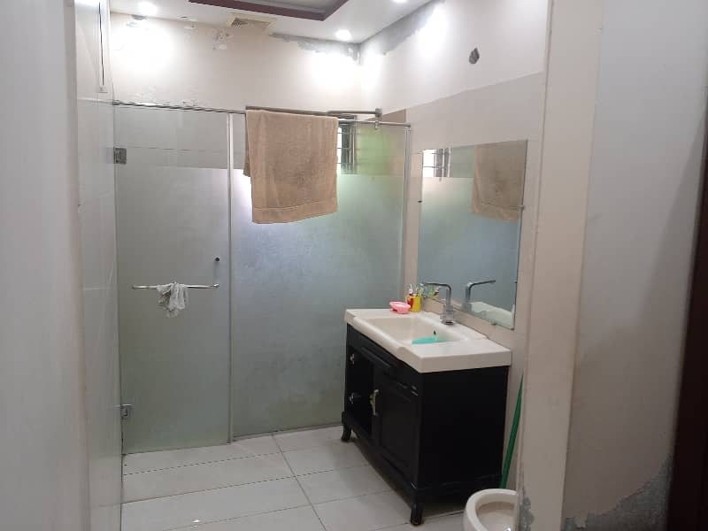 20 MARLA CORNER HOUSE FOR SALE IN VALENCIA SOCIETY BLOCK B 18