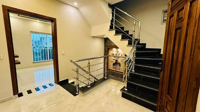 5 Marala House Available For Rent 12