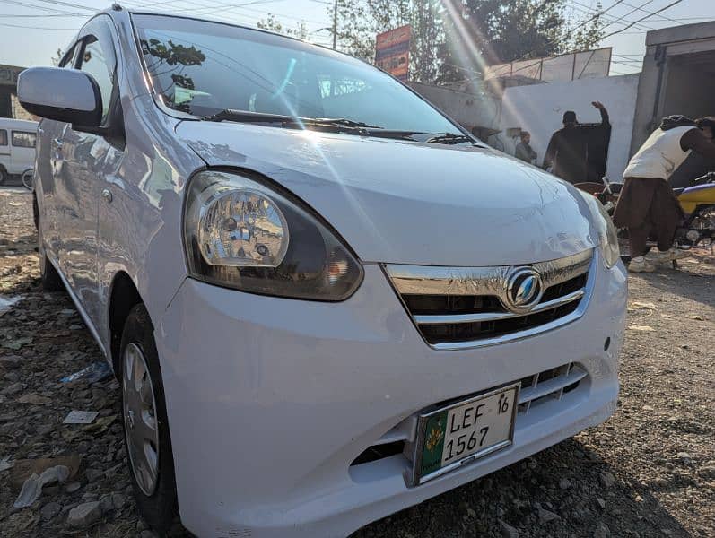 Daihatsu Mira 2016 3