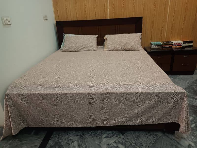 Wooden King Bed 72*80 Inch. 3 side tables. One mattress 0