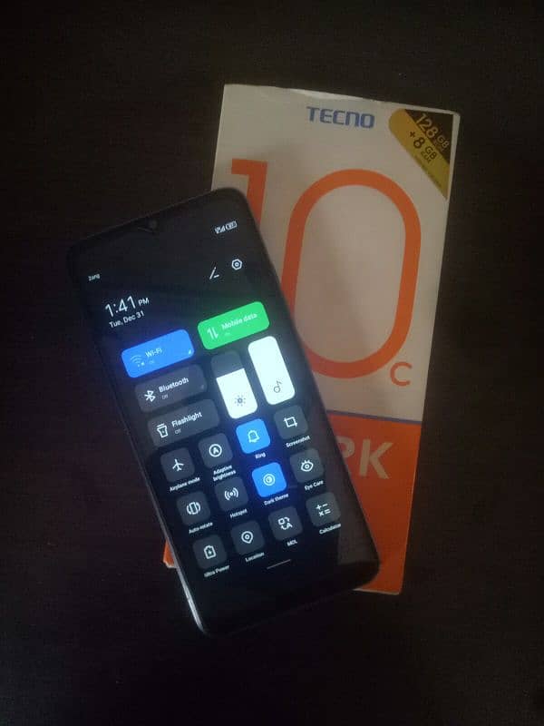 Tecno spark 10c 8GB 128GB with Box 2