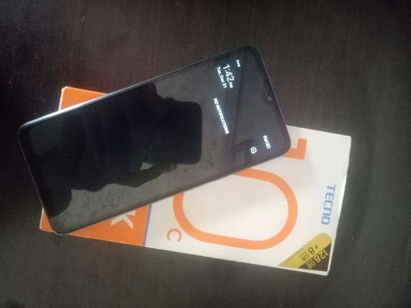 Tecno spark 10c 8GB 128GB with Box 16