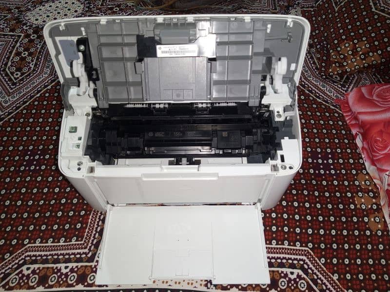 Hp h111 w  wifi printer 1