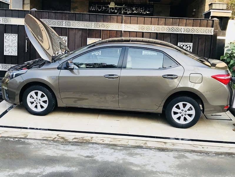 Toyota Altis Grande 2015 3