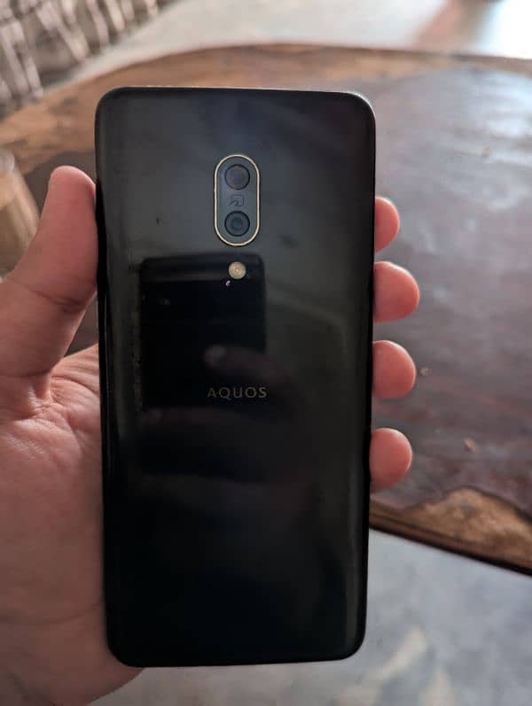 Aquos zero 2 1