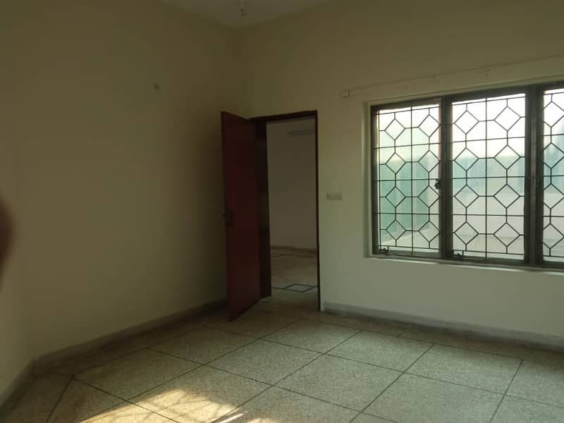 1 Kanal Upper Portion Available For Rent In Pia Society 6