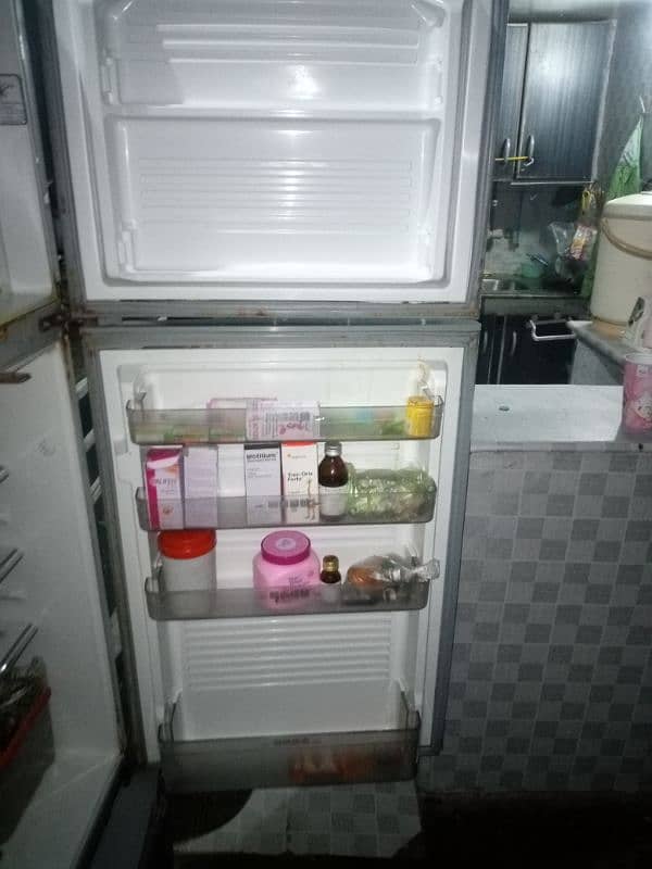 Dawlance fridge 4