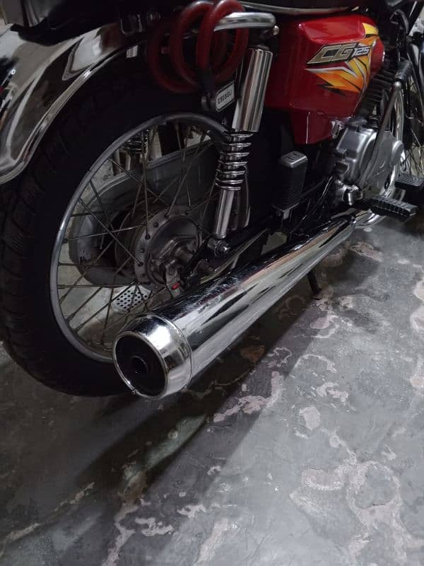 Honda cg 125 lahori silencer for sale. 2