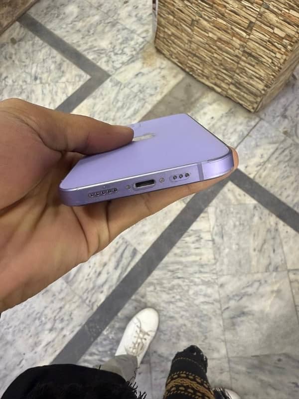 I Phone 12  64 Gb Non Pta Lush Condition All Okay Price : 67000 5