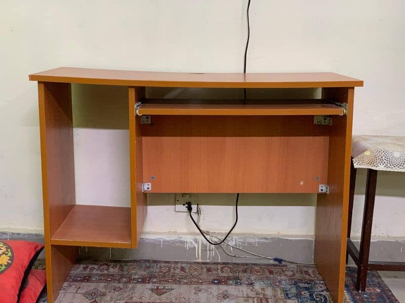 computer table for sale 0