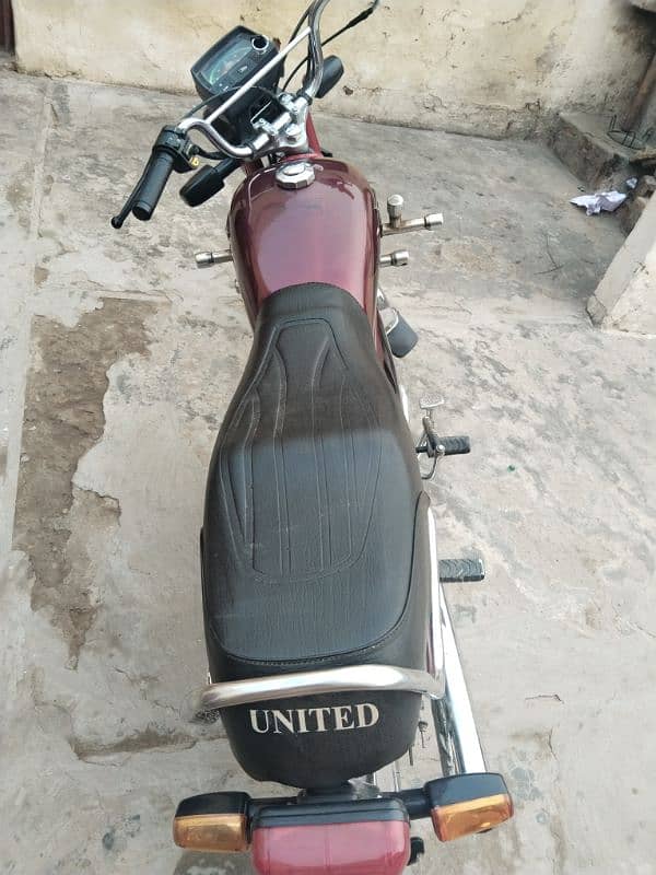 United 70 cc bike 4