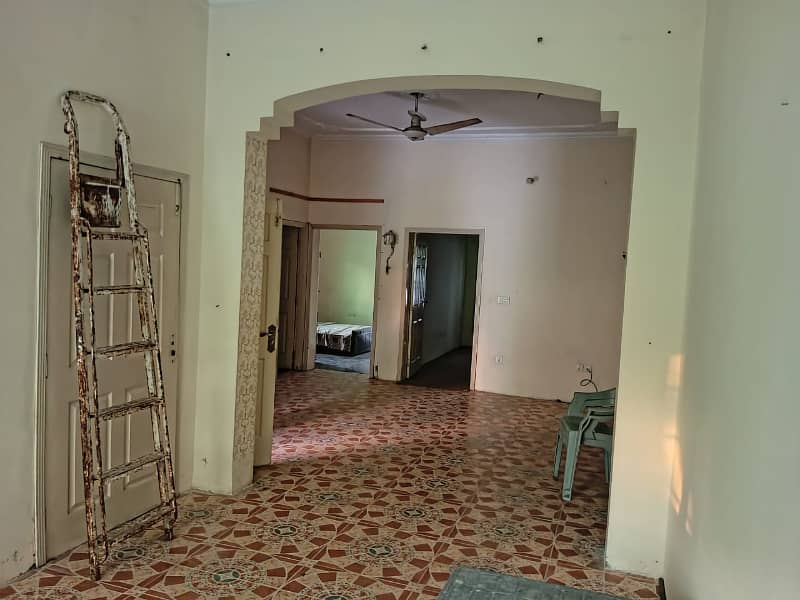 5 MARLA SEPARATE GATE LOWER PORTION FOR RENT IN JOHAR TOWN 3