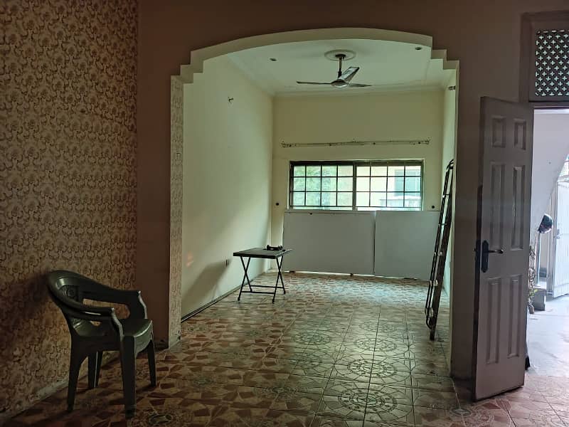 5 MARLA SEPARATE GATE LOWER PORTION FOR RENT IN JOHAR TOWN 4