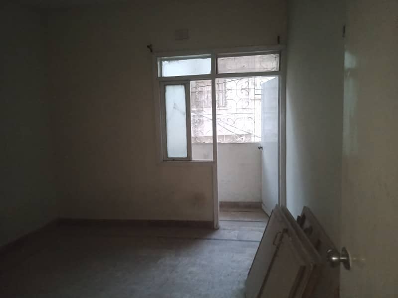 2bed DD block 2 metroville separate electric meter Saba estate 0