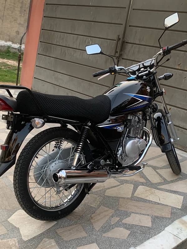 Suzuki GS 150 2024 model 4