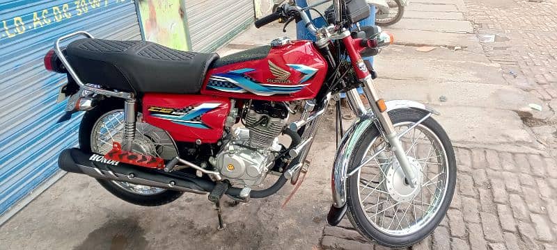 Honda CG125 2023/24 Model All panjab number lush candaton For sale c 1