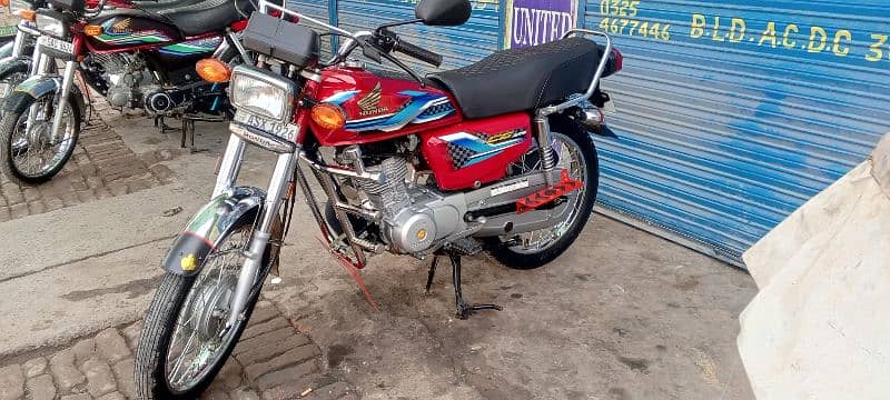 Honda CG125 2023/24 Model All panjab number lush candaton For sale c 4