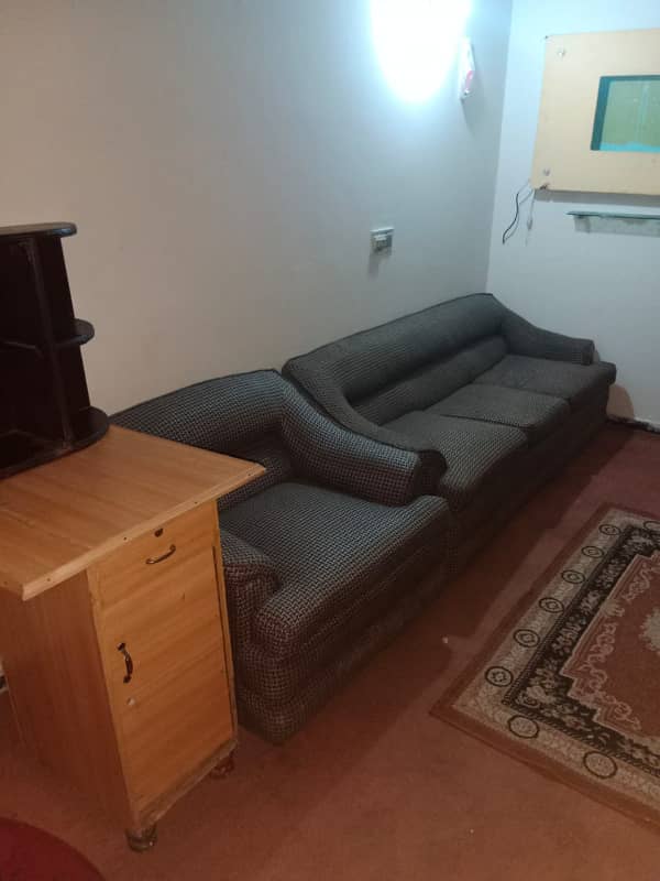 Furnished Flat For Rent Prime Location Allama Iqbal Town 4