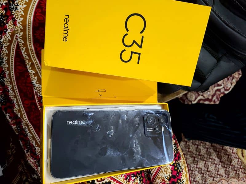 Realme c35 4/128 0