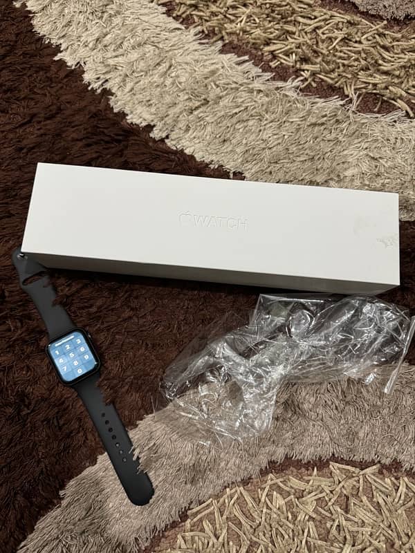 Apple watch Series 5 44mm 13