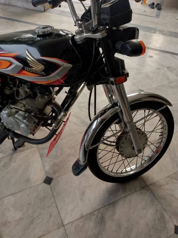 Honda 125  model 22/23 new condition 03007608337 1