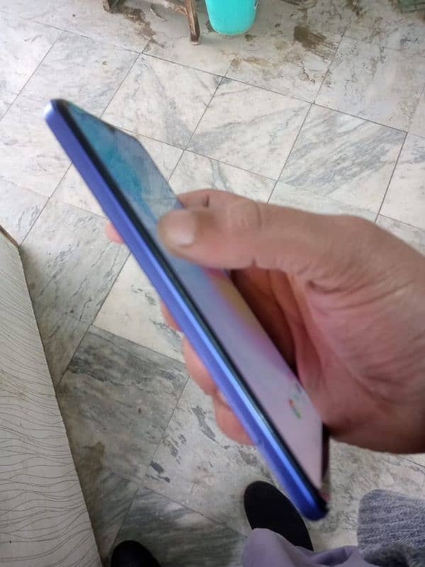 Vivo y 21A 4gb+1 gb ram 64 gb 4