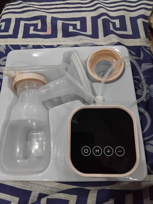 Accumax Breast Pump 2