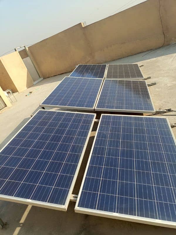 "6 High-Quality Solar Panels for Sale – Excellent Condition" 1