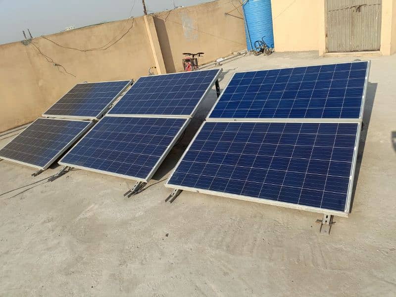 "6 High-Quality Solar Panels for Sale – Excellent Condition" 3